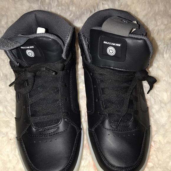 Sneakers - Picture 1 of 8